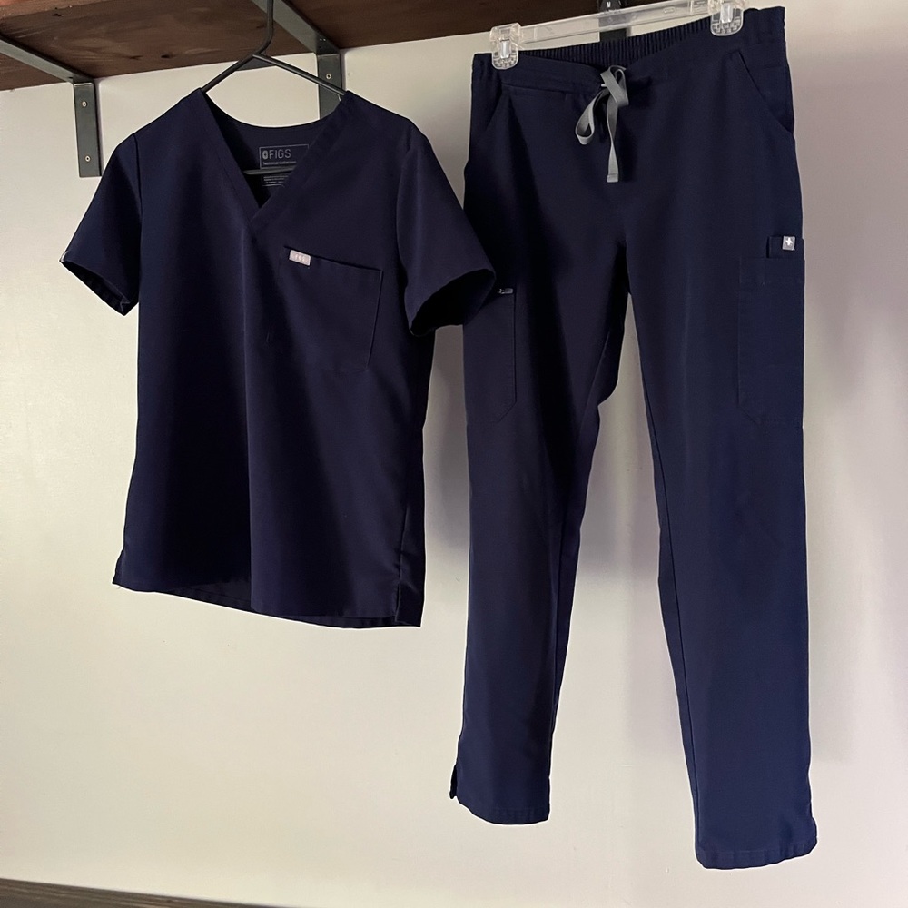 Figs scrubs